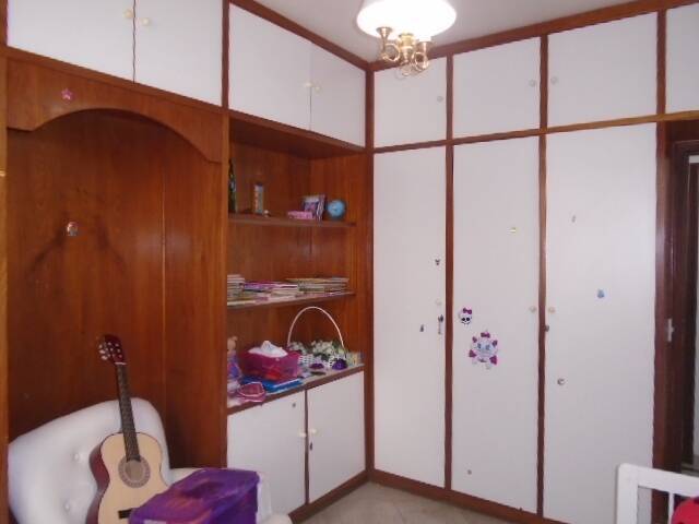 Apartamento à venda com 4 quartos, 210m² - Foto 10