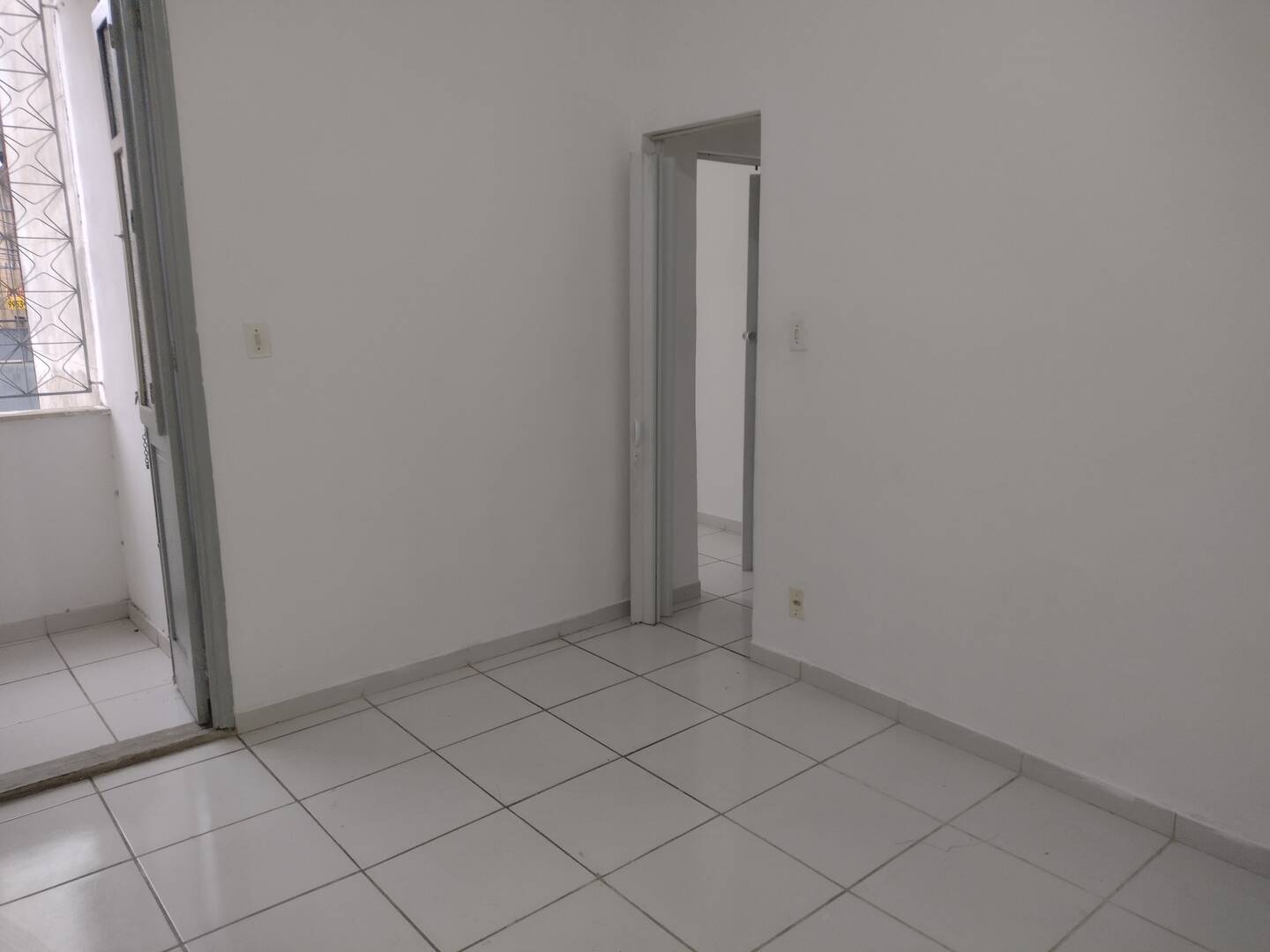 Apartamento à venda com 2 quartos, 70m² - Foto 6