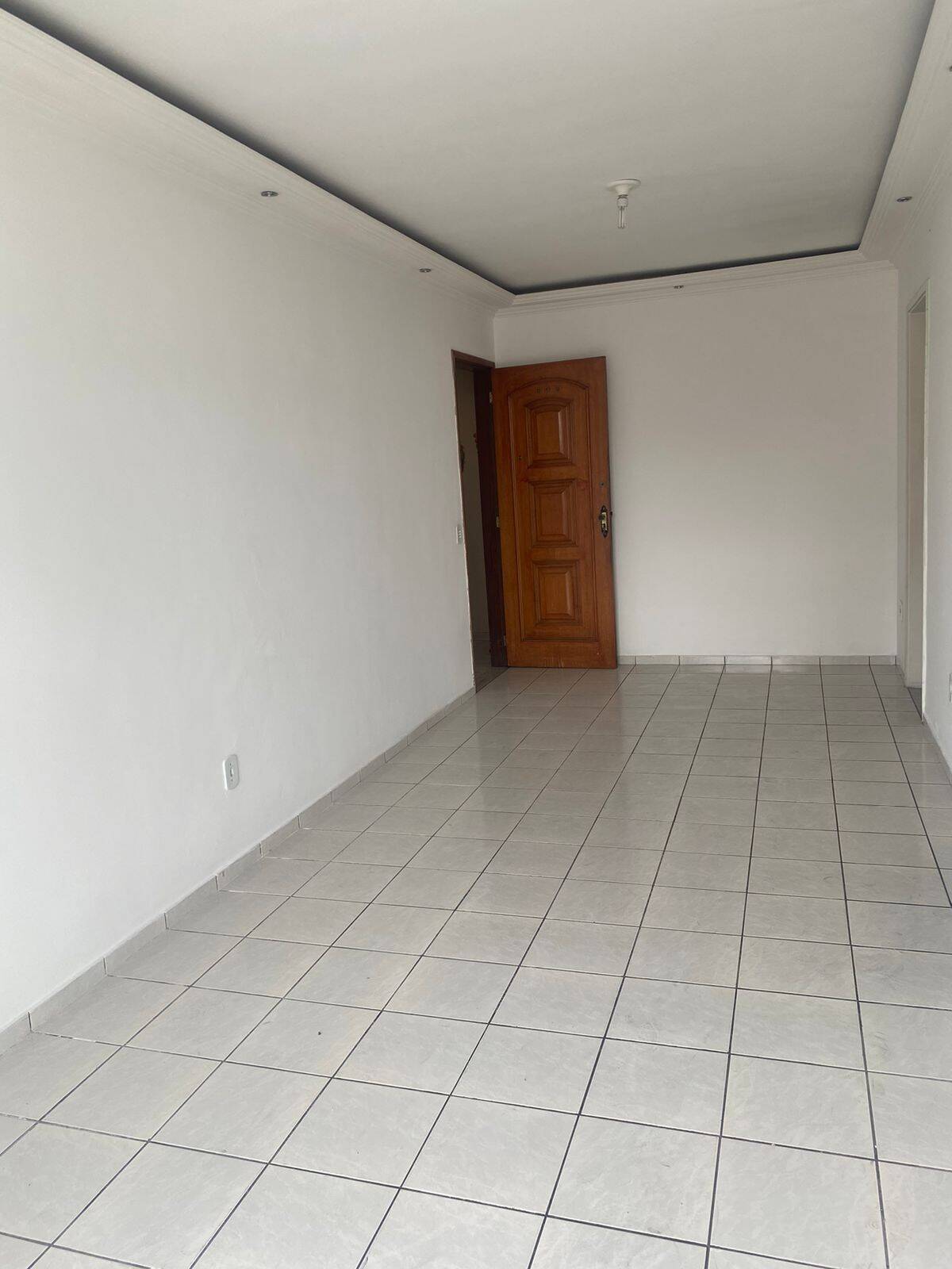 Apartamento à venda com 3 quartos, 66m² - Foto 3