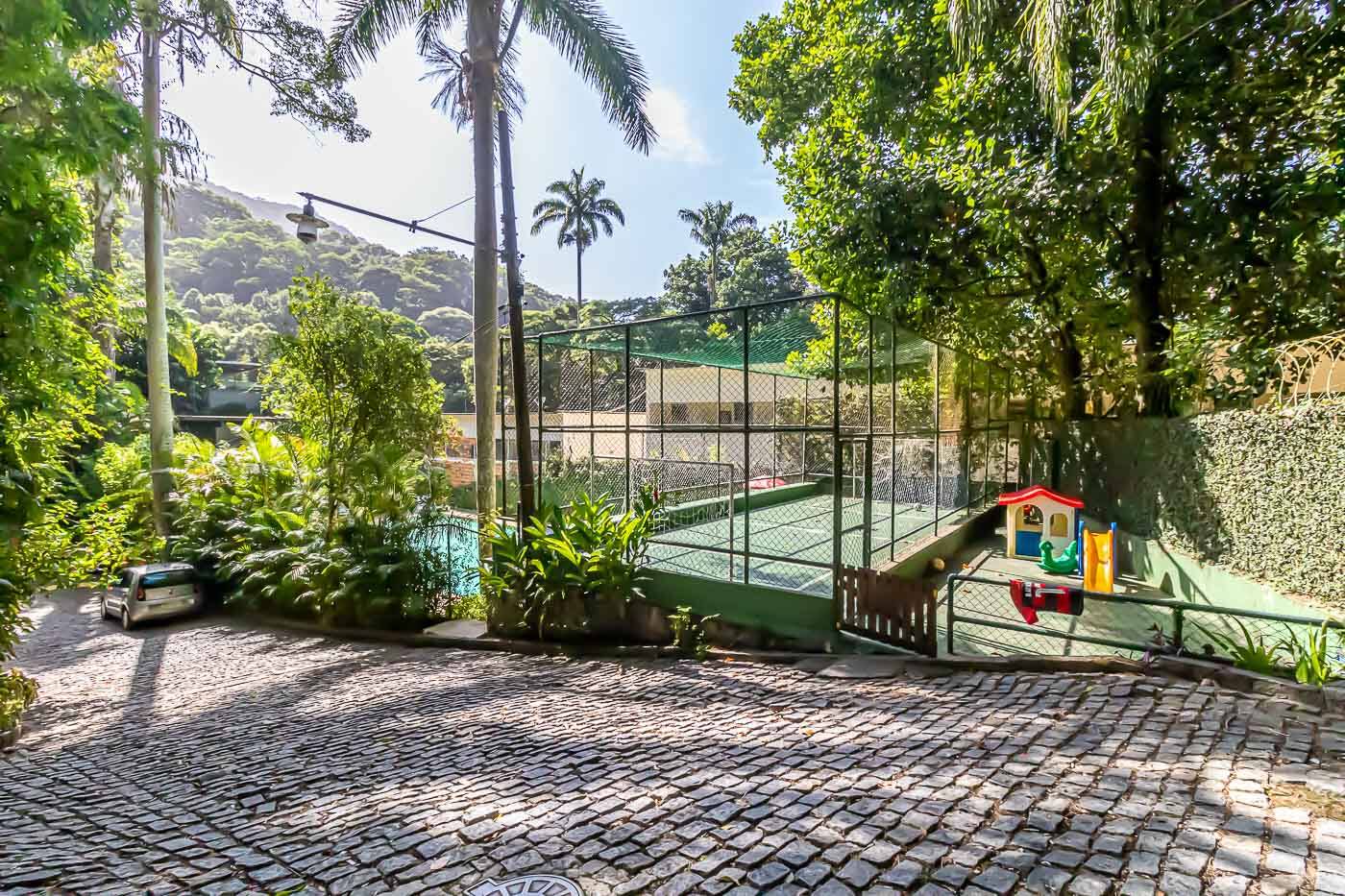 Casa de Condomínio à venda com 4 quartos, 336m² - Foto 17