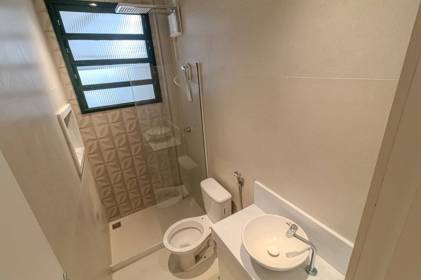 Apartamento à venda com 1 quarto, 42m² - Foto 1