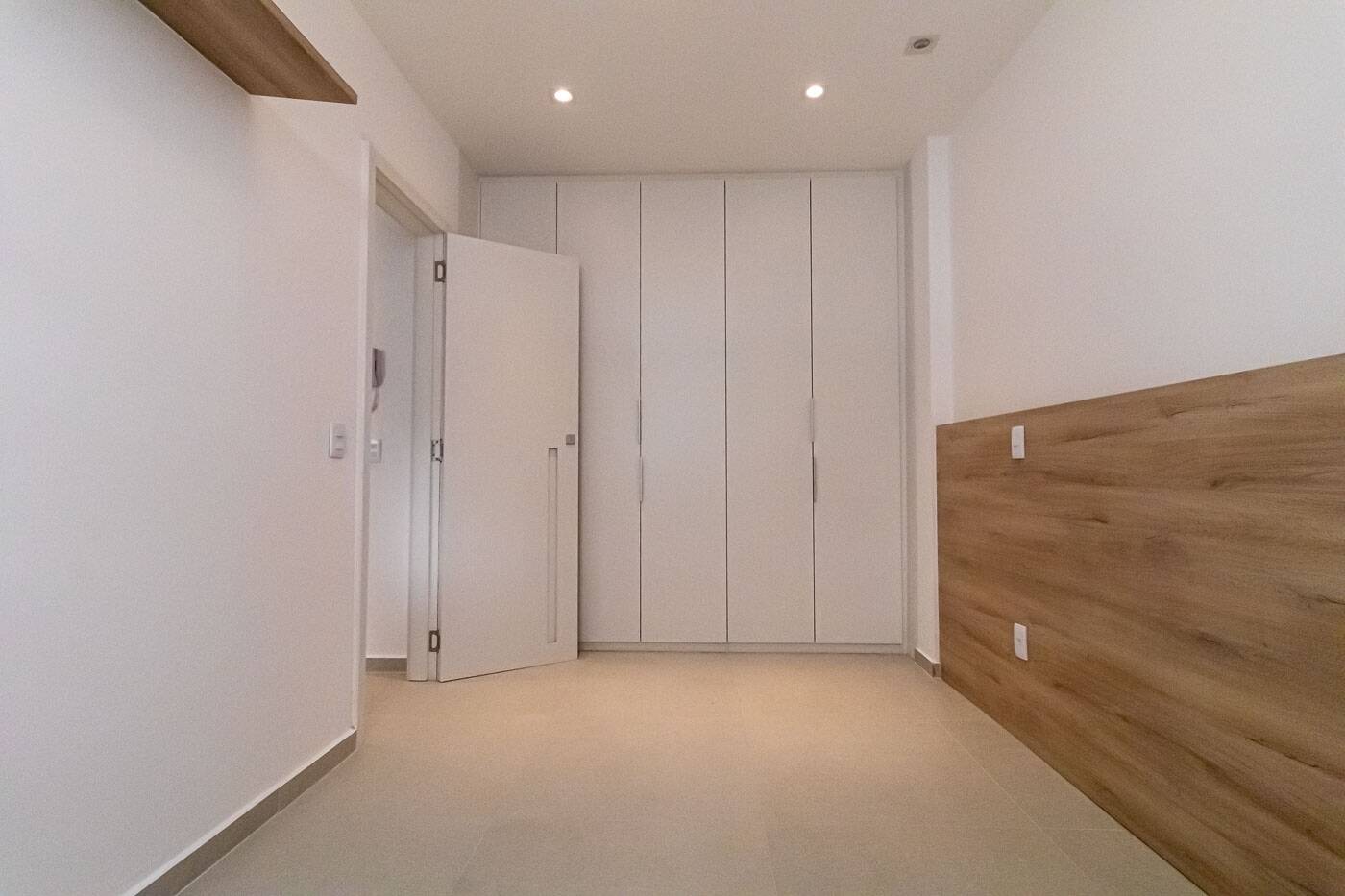 Apartamento à venda com 1 quarto, 37m² - Foto 15