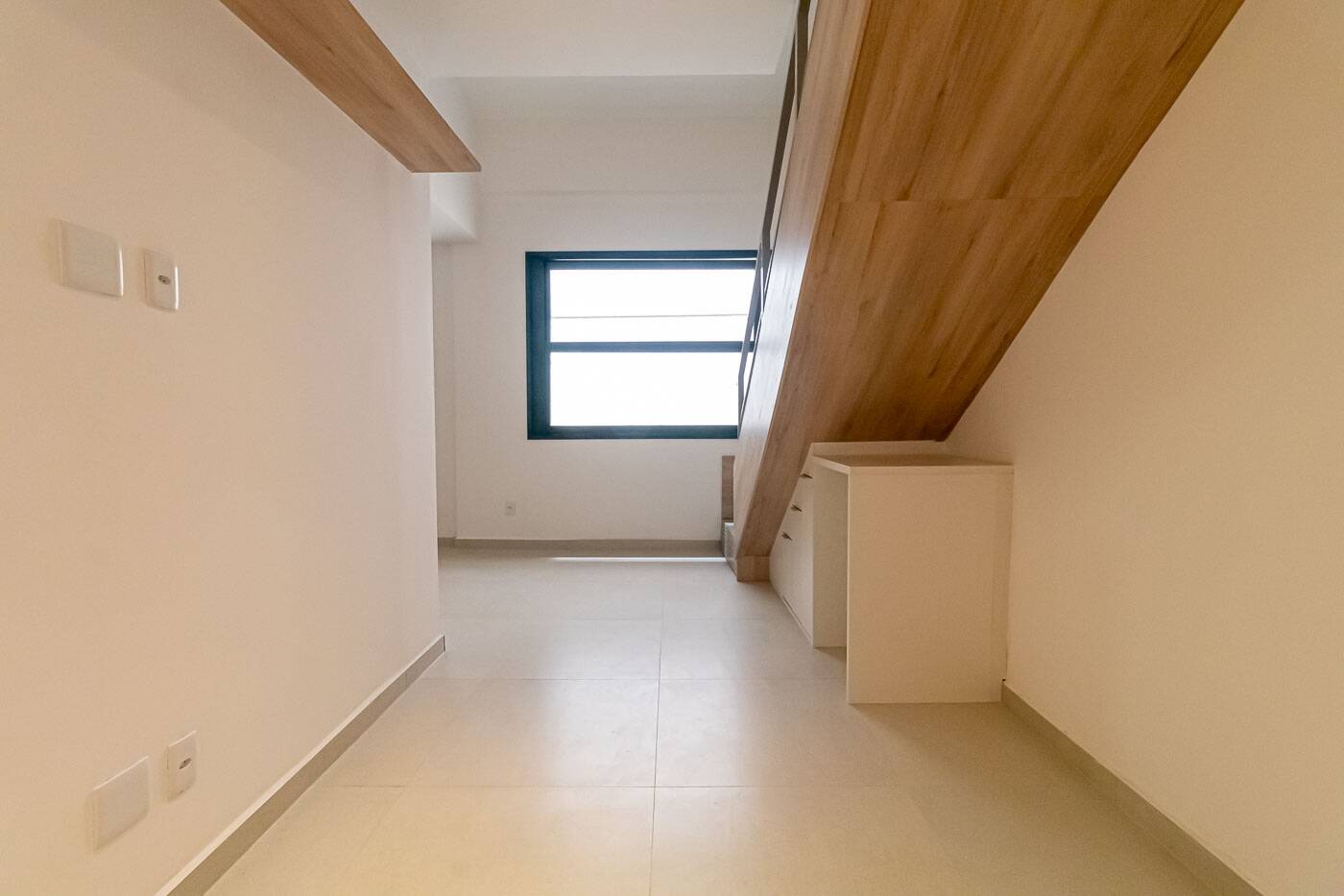 Apartamento à venda com 1 quarto, 64m² - Foto 9